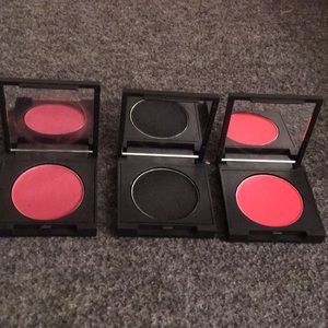 🔥Sale🔥3 Eyeshadows..NWOT..(sealed)